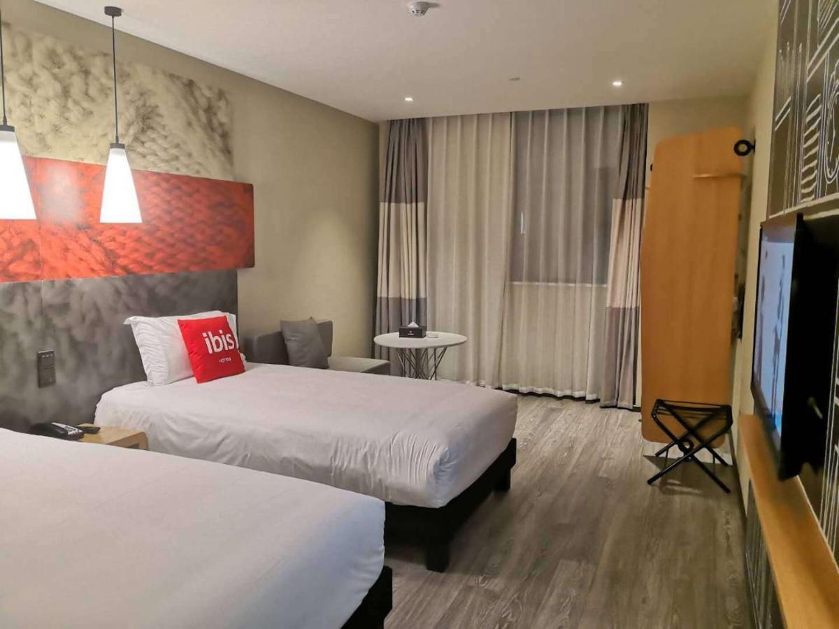 Ibis Nanchang Zhongshan Road Pedestrian Street Hotel Bagian luar foto