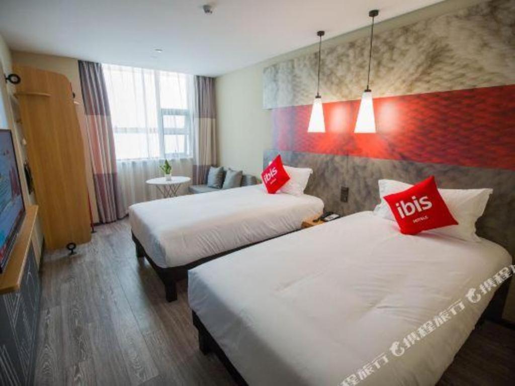 Ibis Nanchang Zhongshan Road Pedestrian Street Hotel Bagian luar foto