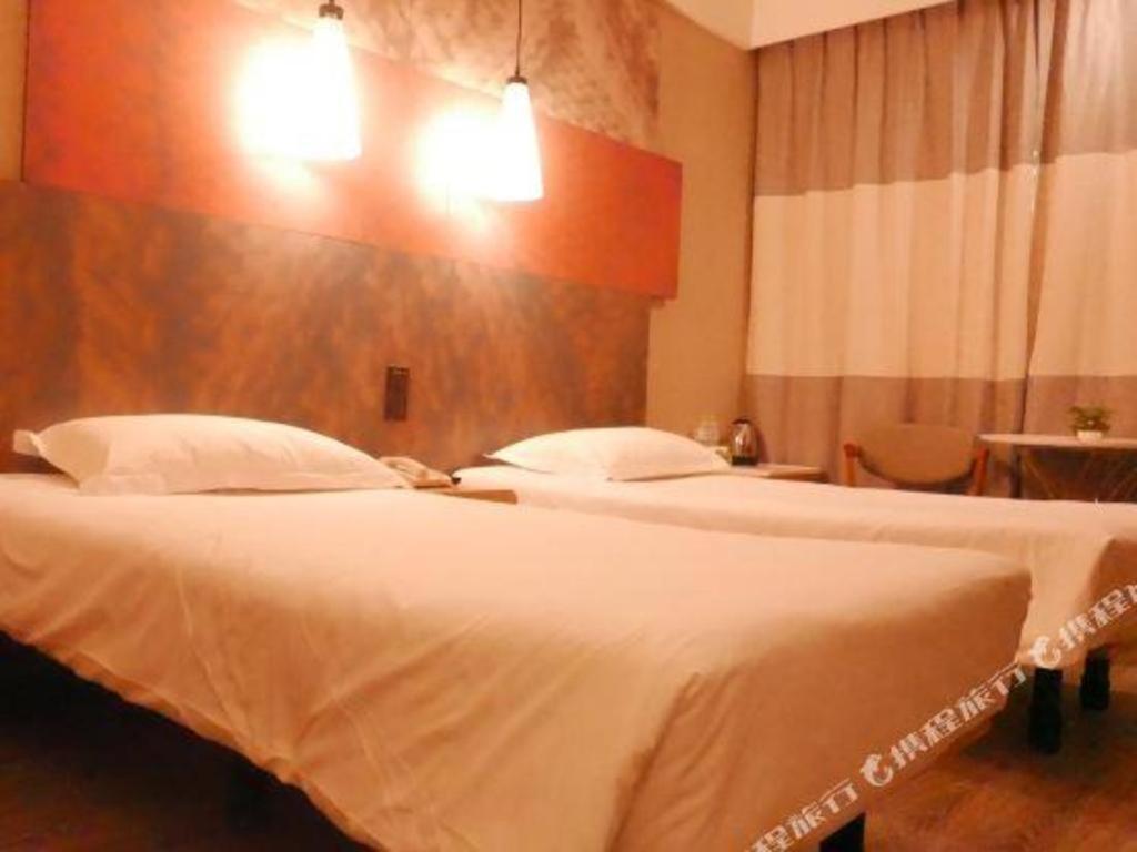 Ibis Nanchang Zhongshan Road Pedestrian Street Hotel Bagian luar foto