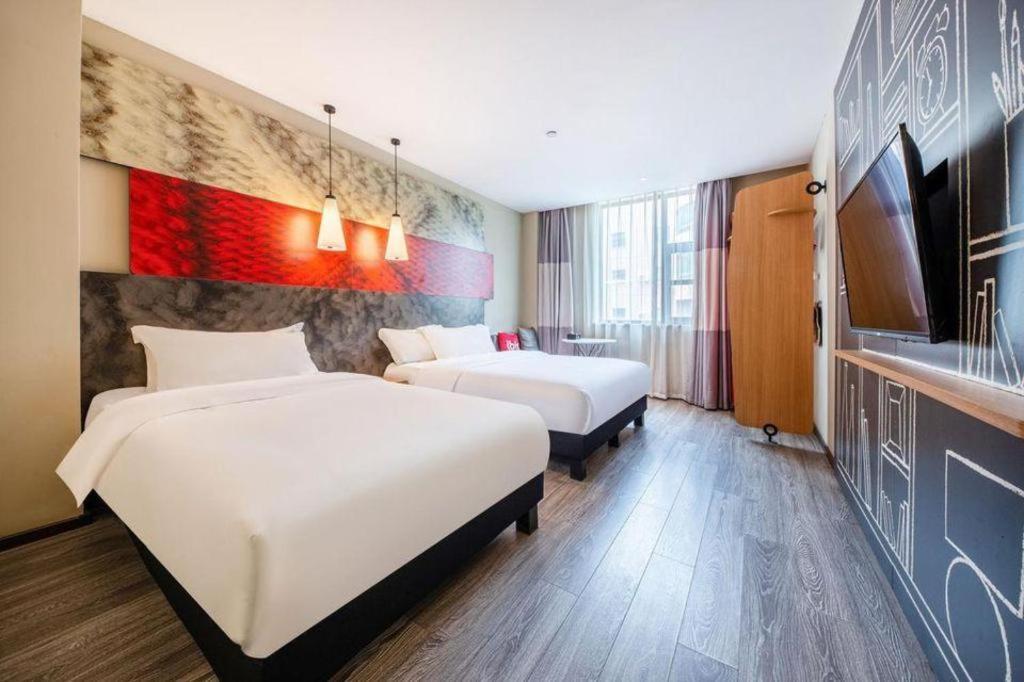 Ibis Nanchang Zhongshan Road Pedestrian Street Hotel Bagian luar foto