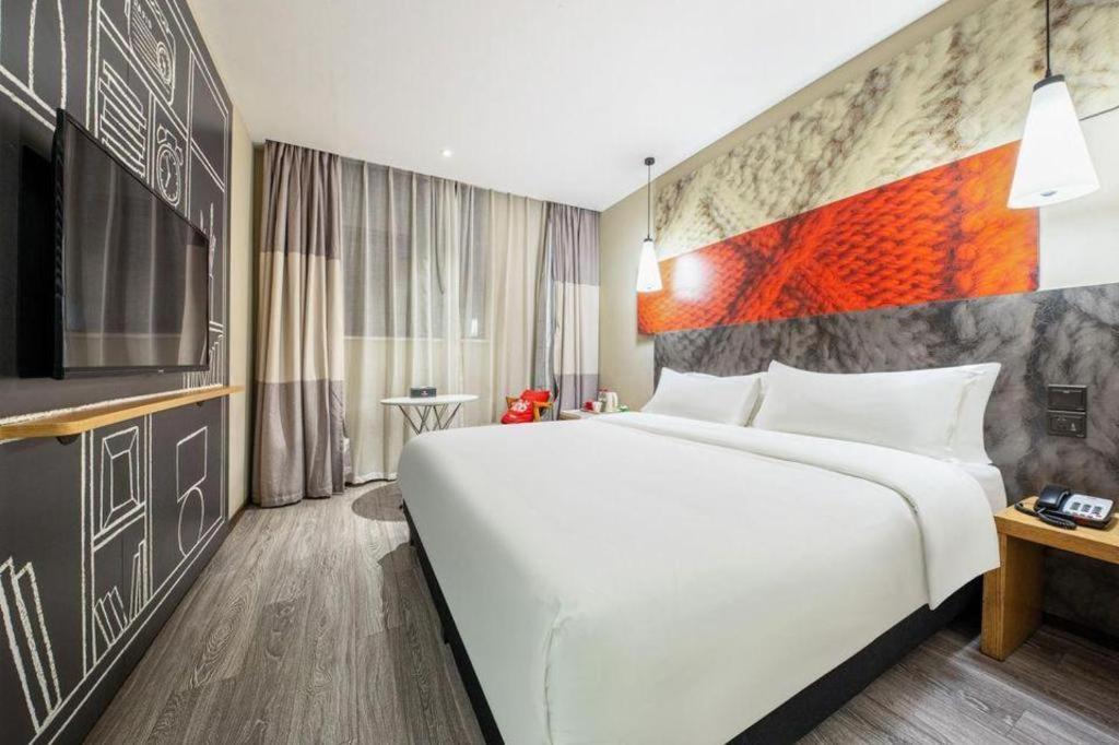 Ibis Nanchang Zhongshan Road Pedestrian Street Hotel Bagian luar foto