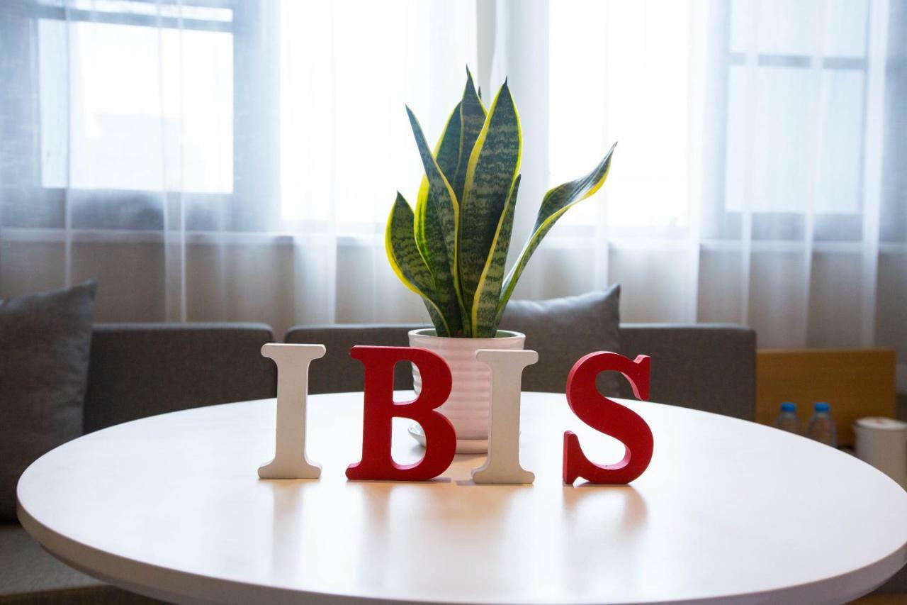 Ibis Nanchang Zhongshan Road Pedestrian Street Hotel Bagian luar foto